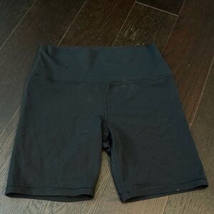Athleta transcend bike shorts